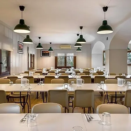 Villanua-edificio Collaradeta- מלון Villanúa